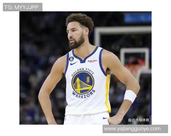 汤普森加盟火箭队：开启新篇章，球迷热盼传奇再现